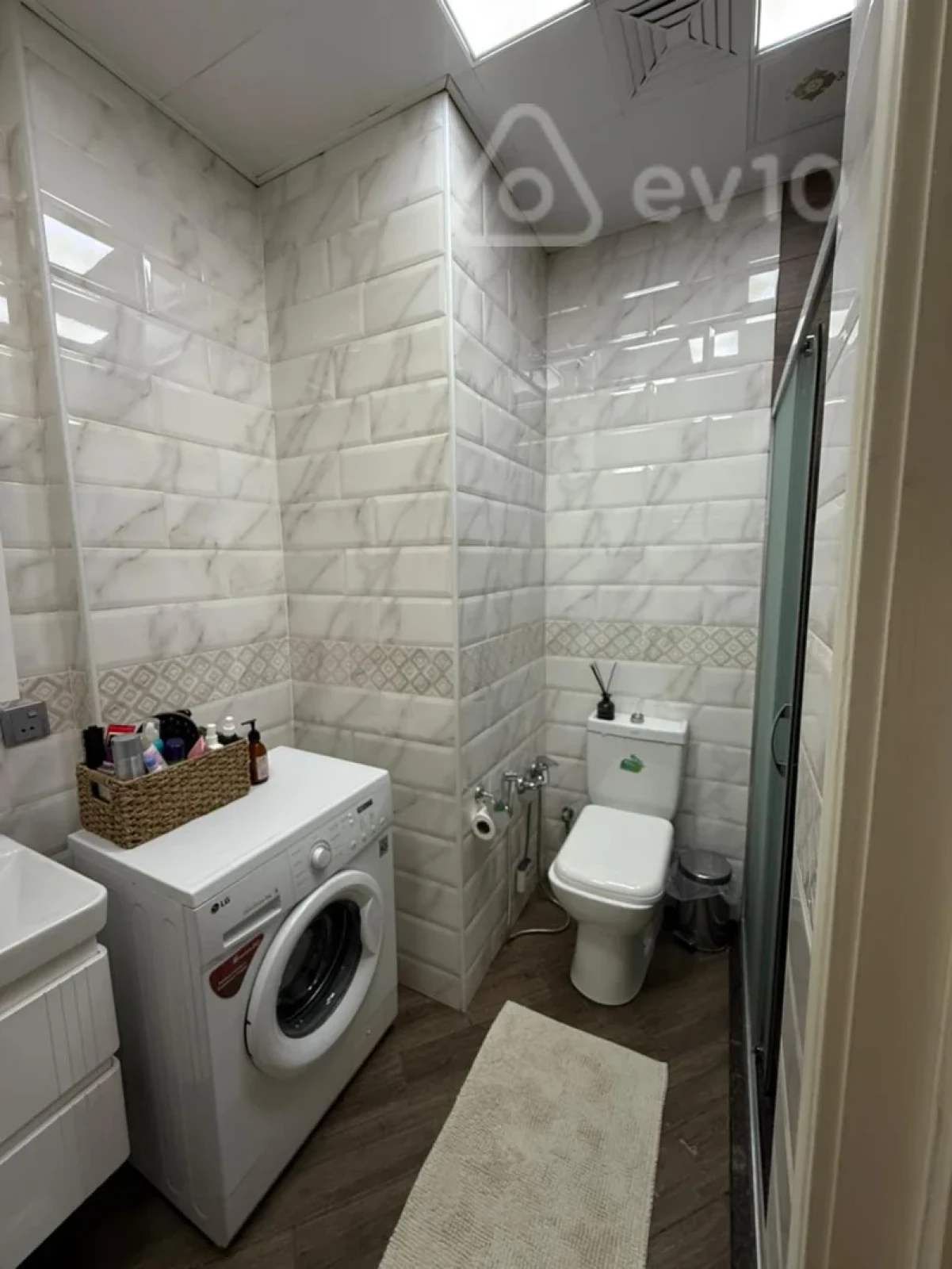 Kirayə verilir 2 otaqlı yeni tikili 75 m²