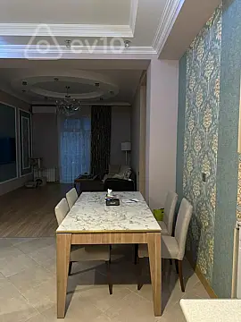 Kirayə verilir 2 otaqlı yeni tikili 75 m²