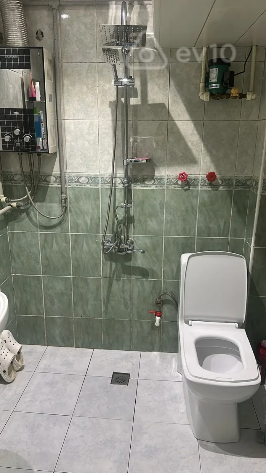 Satılır 2 otaqlı köhnə tikili 50 m²