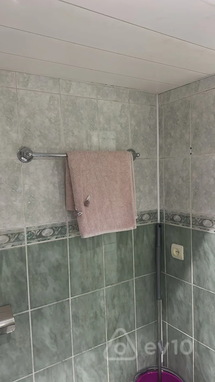 Satılır 2 otaqlı köhnə tikili 50 m²