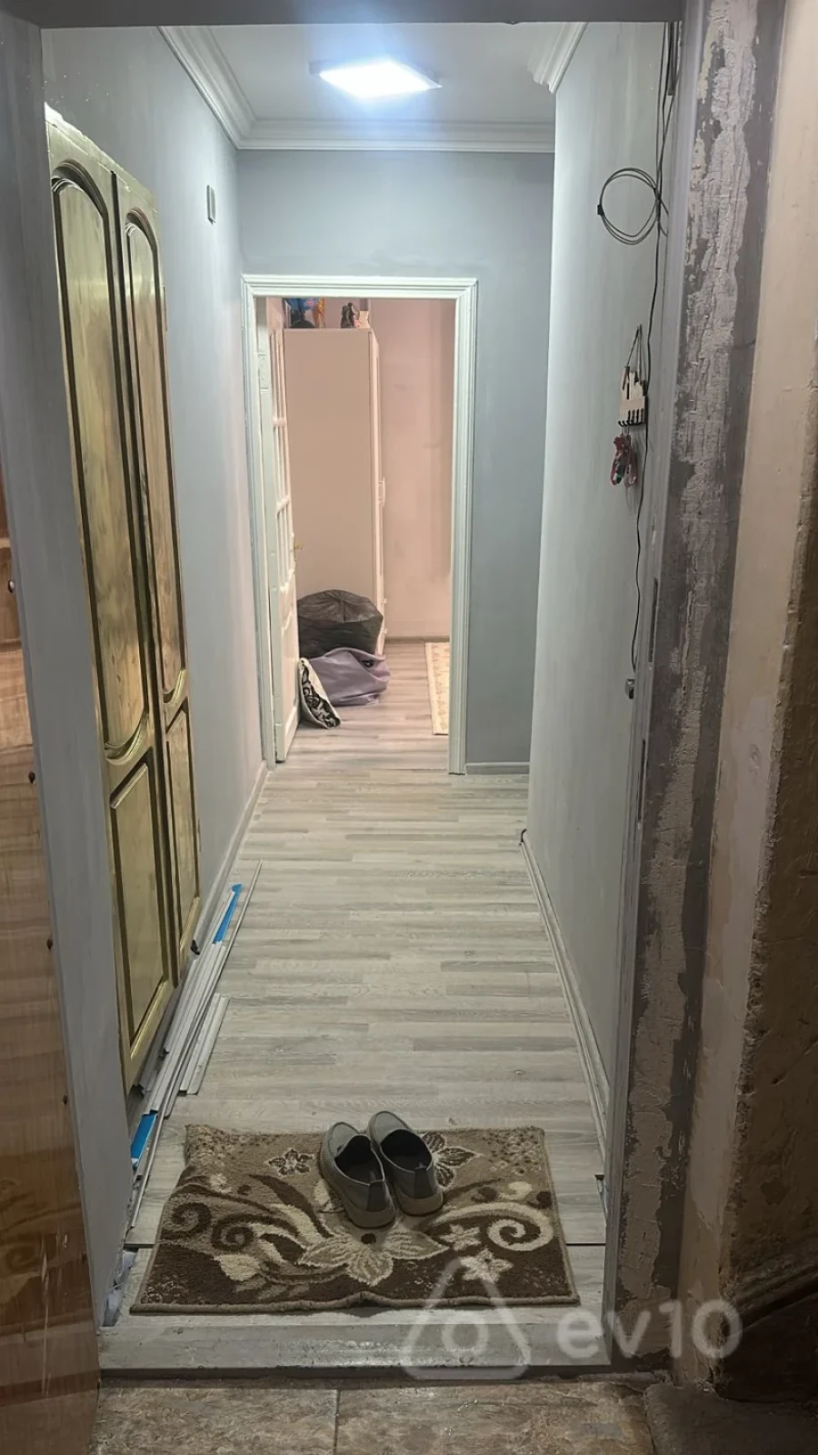 Satılır 2 otaqlı köhnə tikili 50 m²