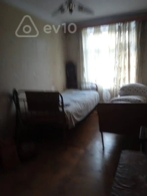 Kirayə verilir 2 otaqlı köhnə tikili 55 m²