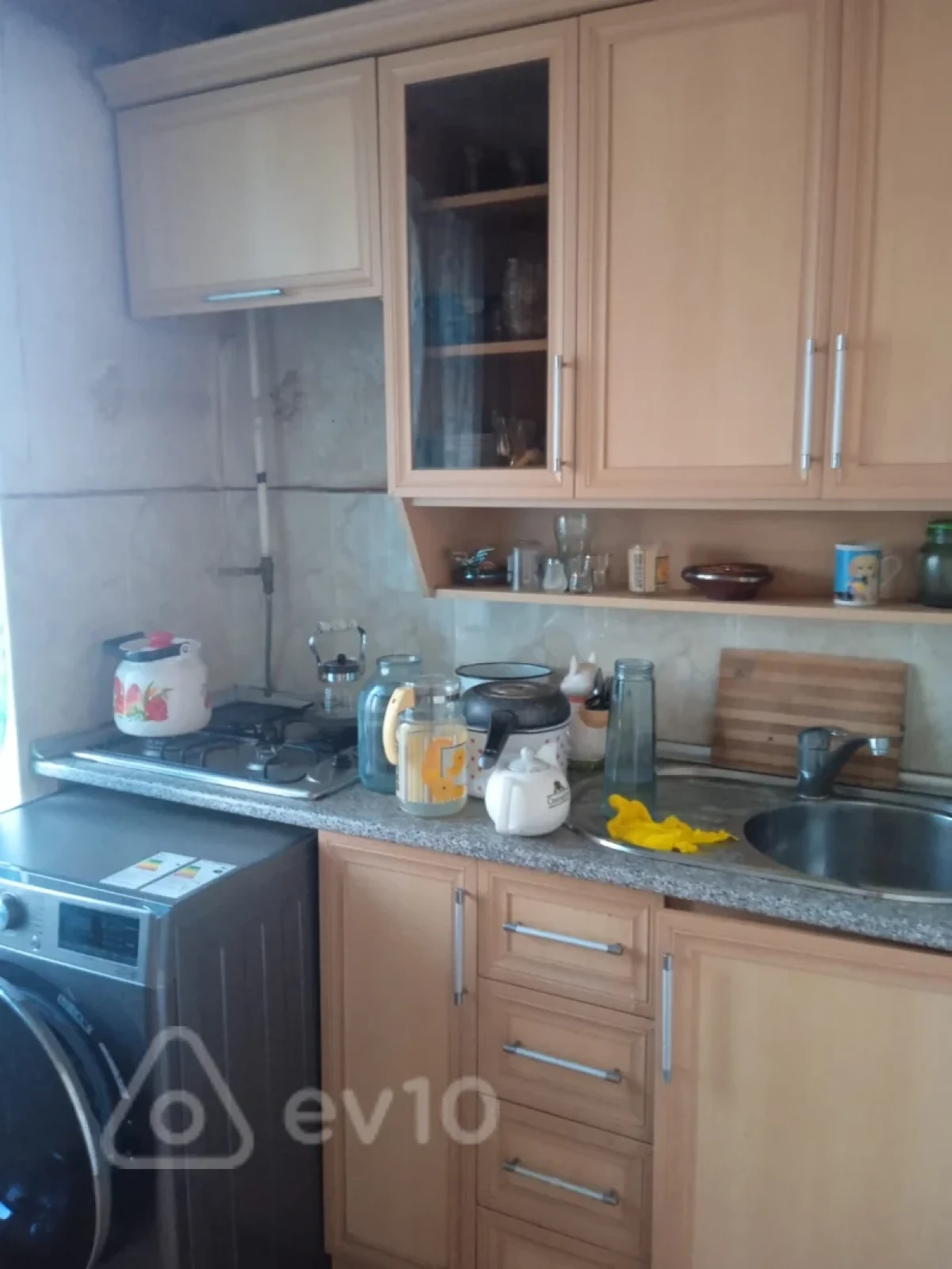 Kirayə verilir 2 otaqlı köhnə tikili 55 m²