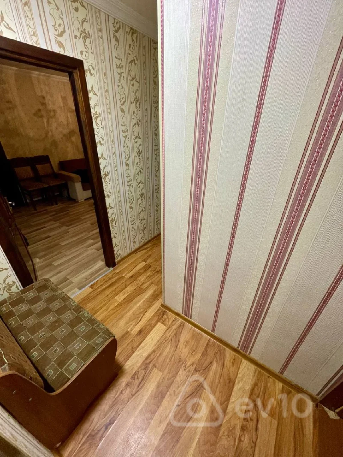 Kirayə verilir 2 otaqlı köhnə tikili 40 m²