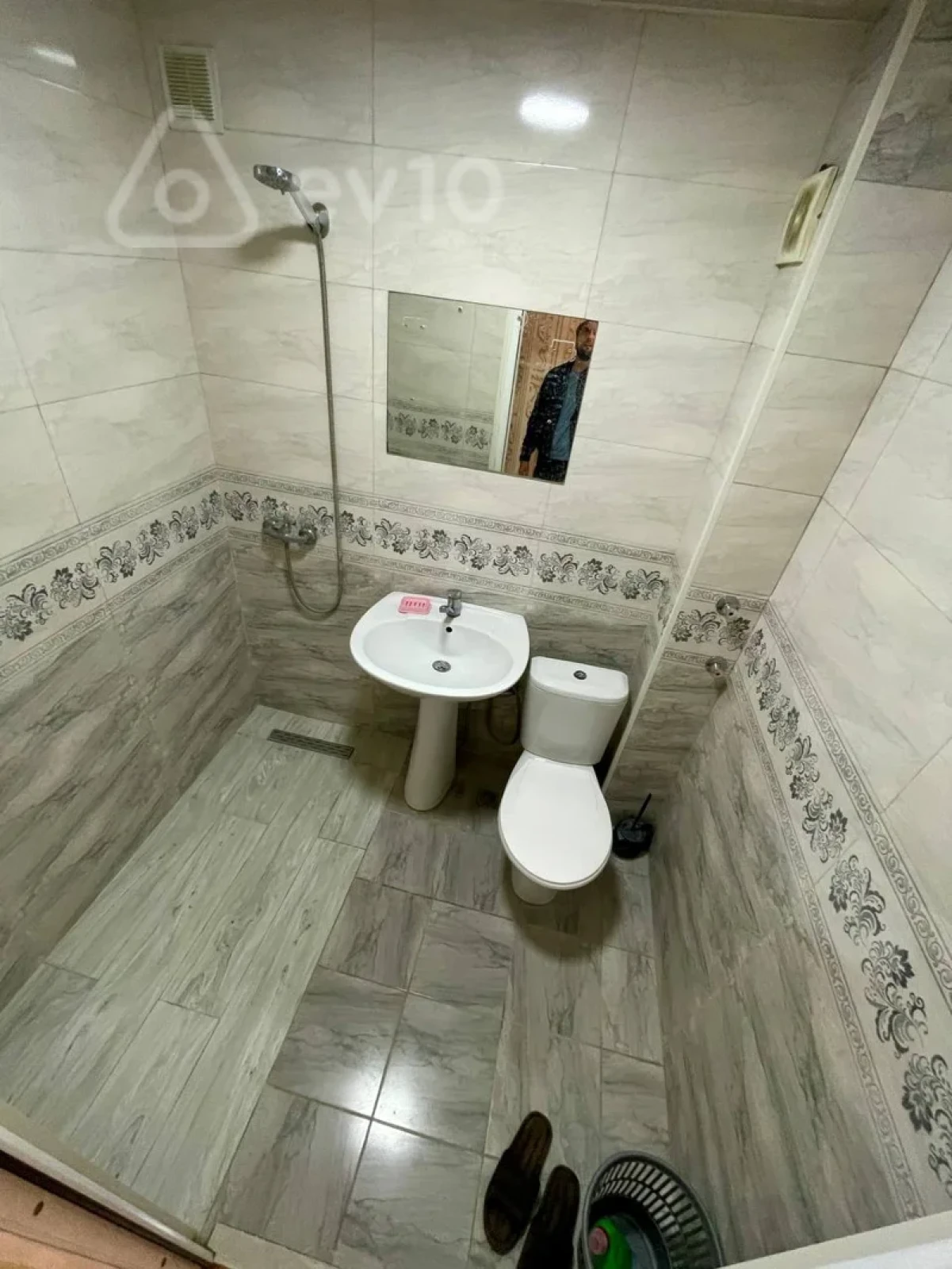 Kirayə verilir 2 otaqlı köhnə tikili 40 m²