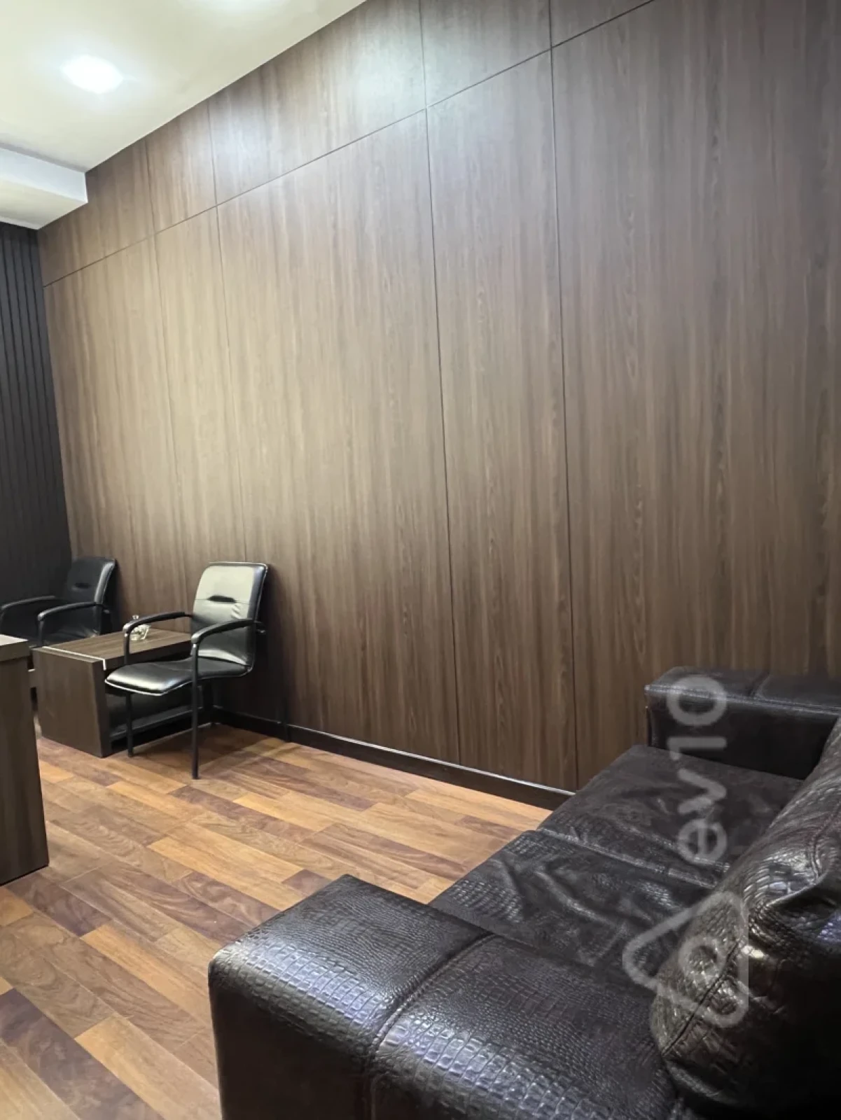 Kirayə verilir 1 otaqlı ofis 16 m²
