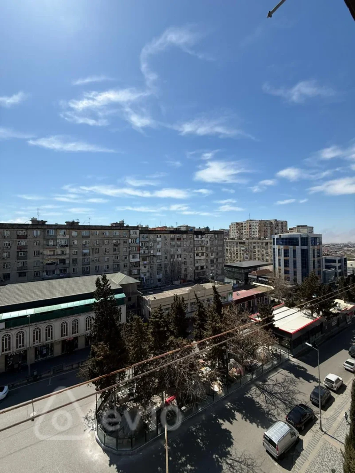 Satılır 2 otaqlı köhnə tikili 65 m²