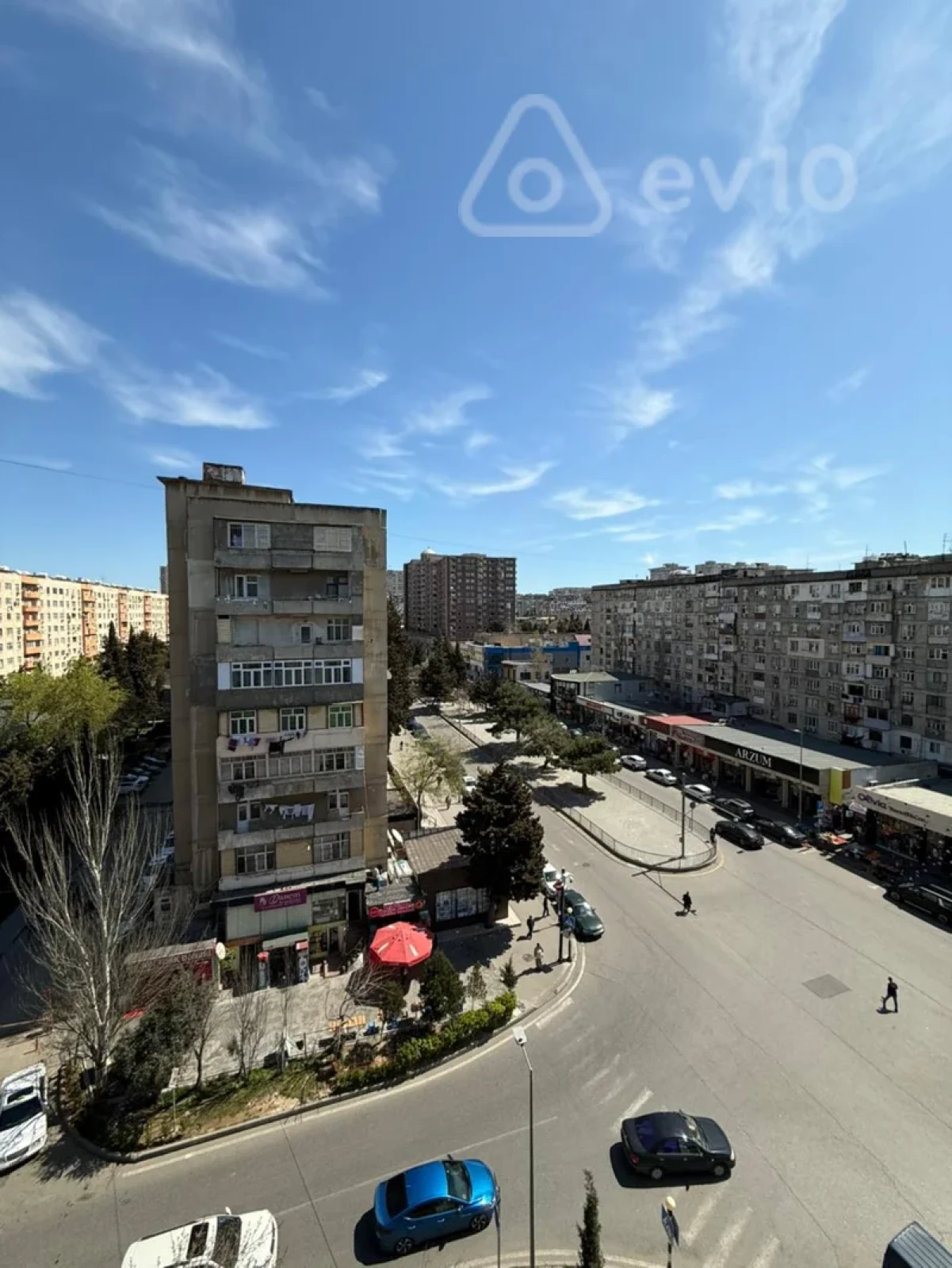 Satılır 2 otaqlı köhnə tikili 65 m²