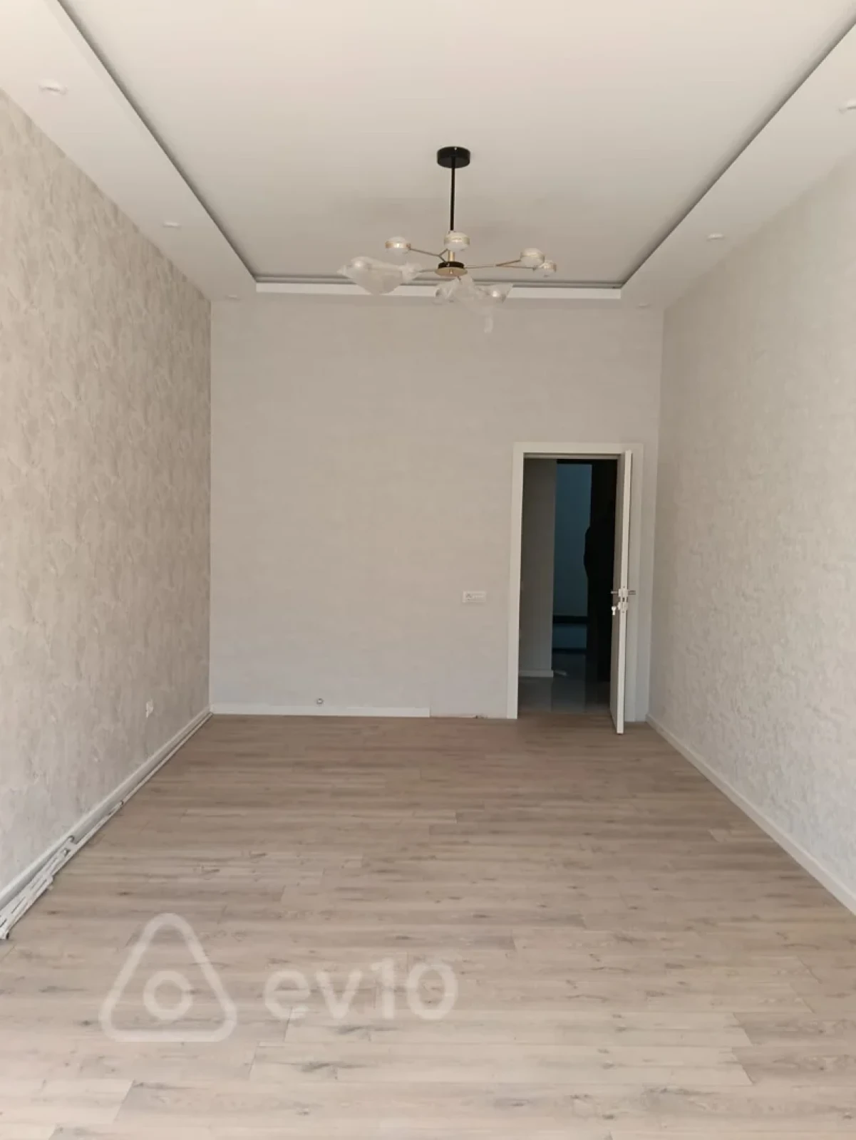 Satılır 2 otaqlı yeni tikili 71 m²