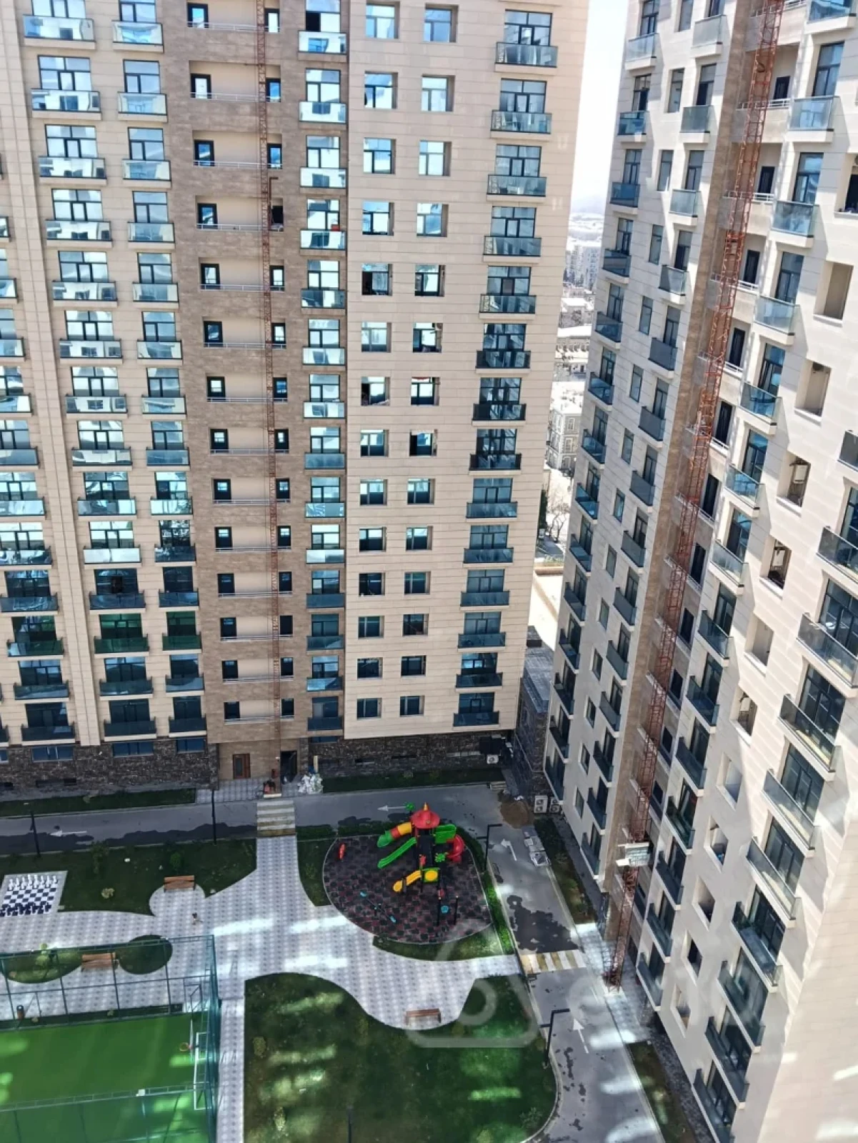 Satılır 2 otaqlı yeni tikili 71 m²