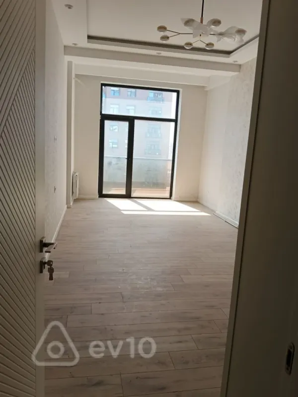 Satılır 2 otaqlı yeni tikili 71 m²