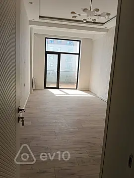 Satılır 2 otaqlı yeni tikili 71 m²
