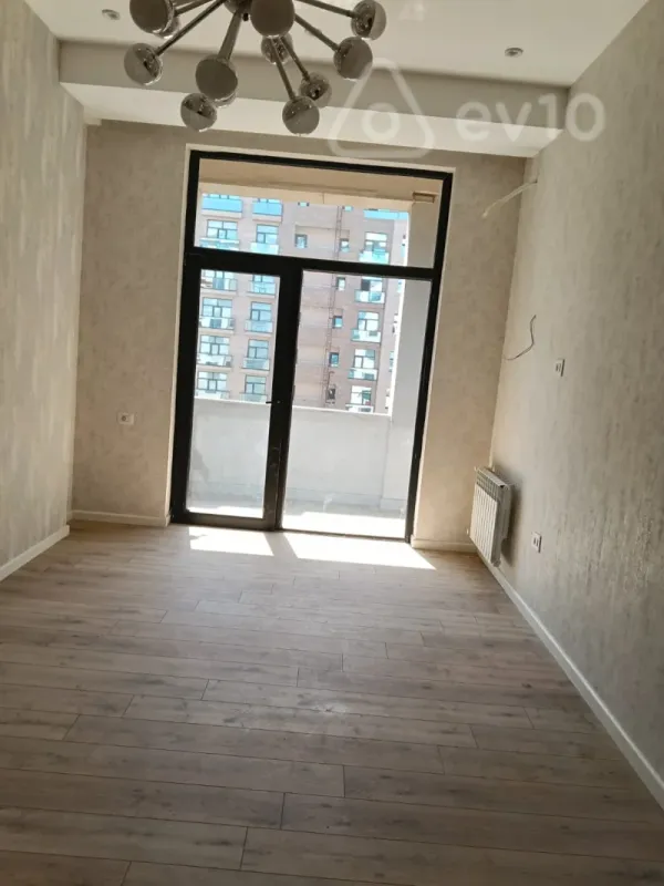 Satılır 3 otaqlı yeni tikili 90 m²
