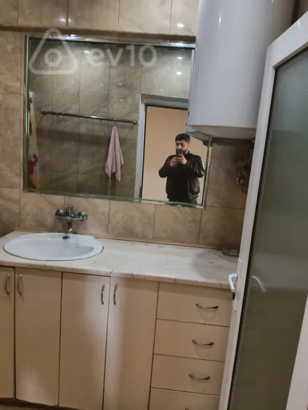 Satılır 3 otaqlı yeni tikili 90 m²