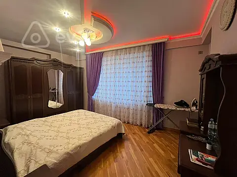 Kirayə verilir 2 otaqlı yeni tikili 80 m²