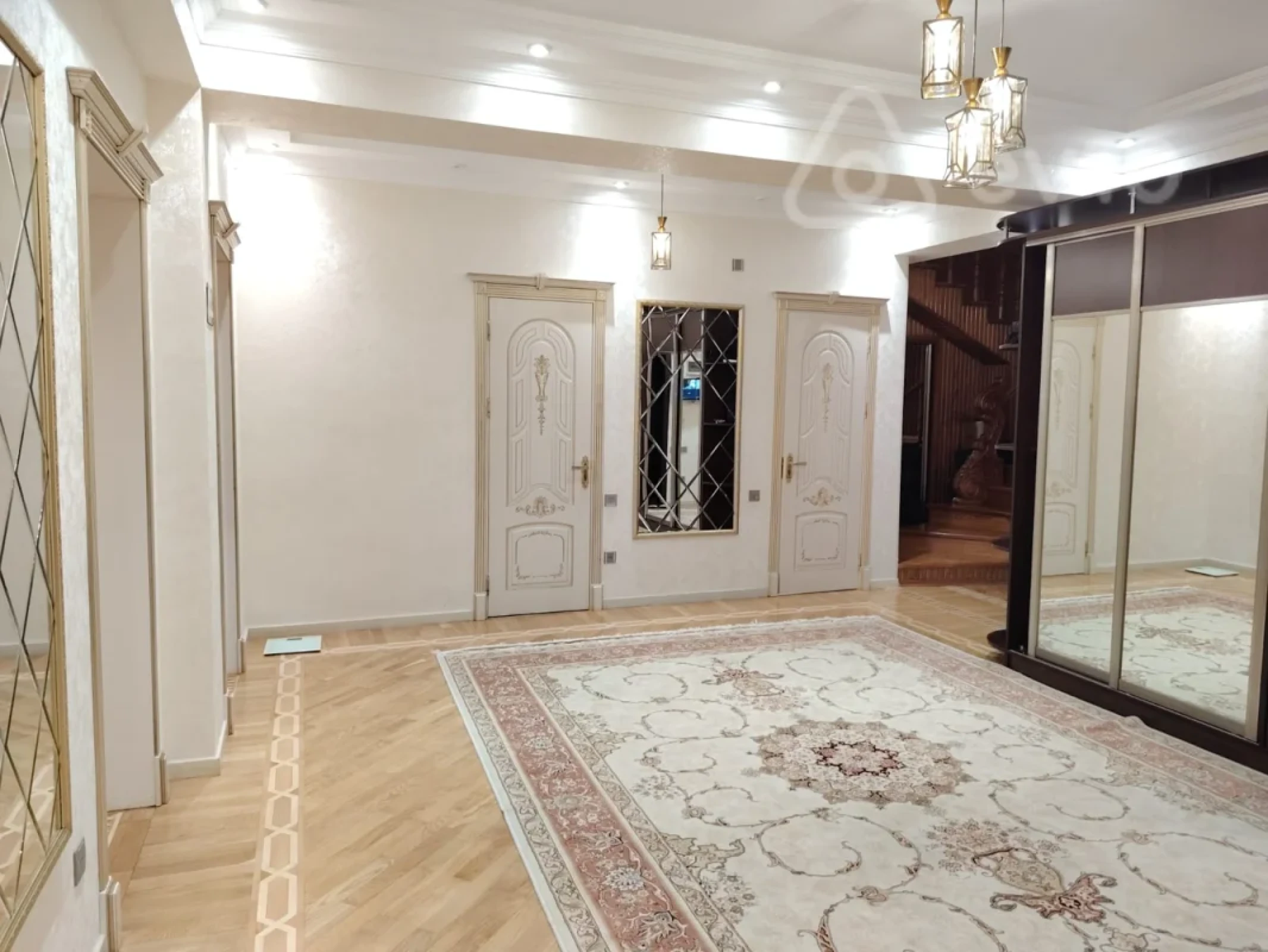 Satılır 4 otaqlı yeni tikili 190 m²