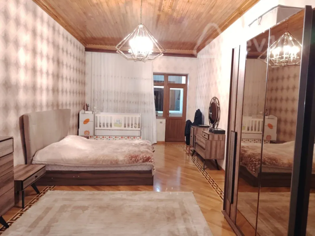 Satılır 4 otaqlı yeni tikili 190 m²