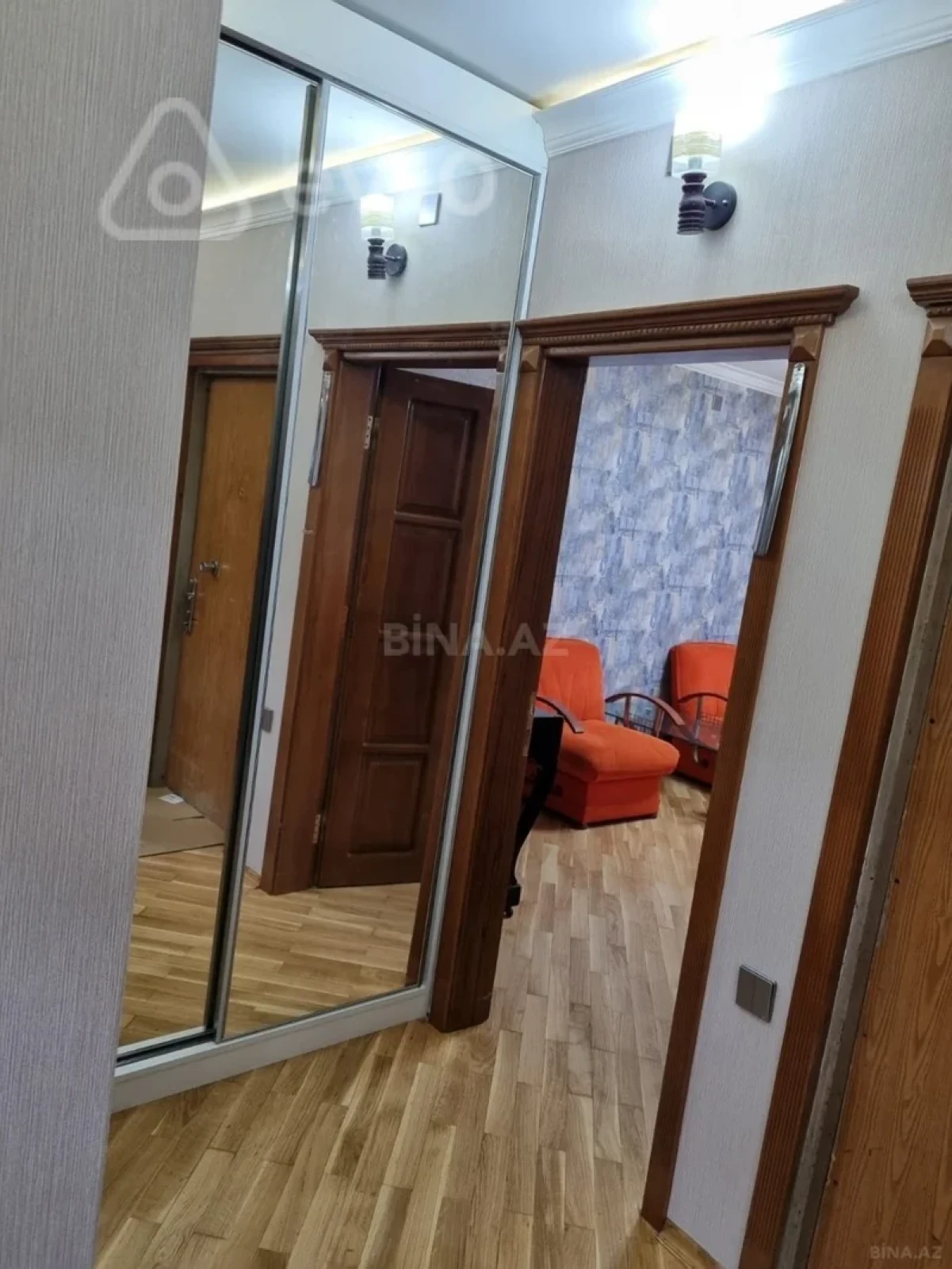 Kirayə verilir 2 otaqlı köhnə tikili 65 m²