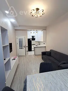 Kirayə verilir 2 otaqlı yeni tikili 57 m²