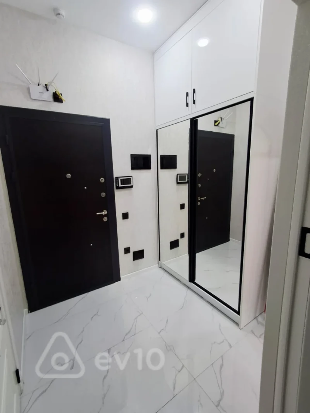 Kirayə verilir 2 otaqlı yeni tikili 57 m²