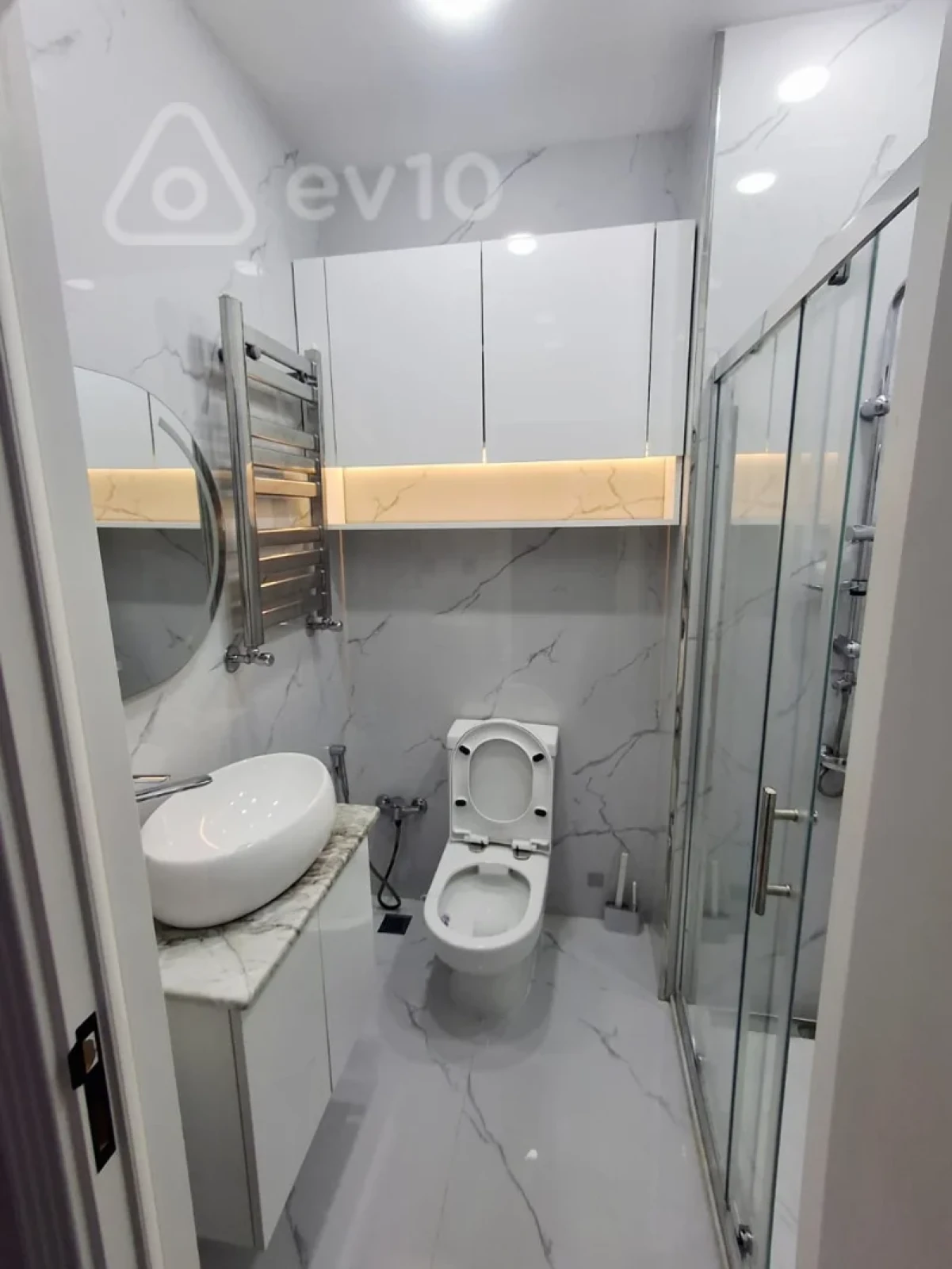 Kirayə verilir 2 otaqlı yeni tikili 57 m²