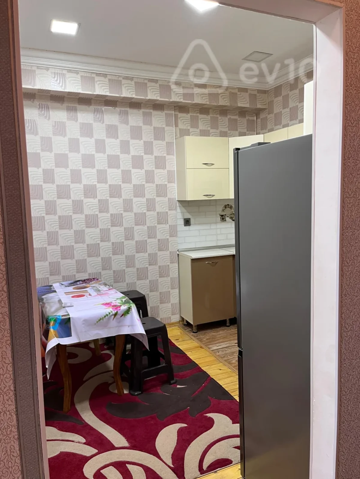 Kirayə verilir 2 otaqlı yeni tikili 60 m²