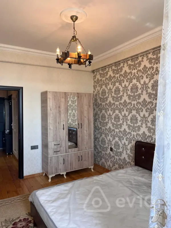 Kirayə verilir 2 otaqlı yeni tikili 60 m²