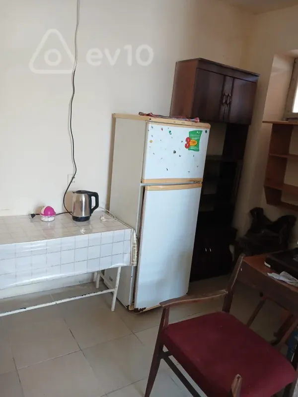 Kirayə verilir 1 otaqlı həyət evi 30 m²