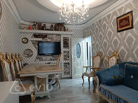 Satılır 2 otaqlı köhnə tikili 55 m²