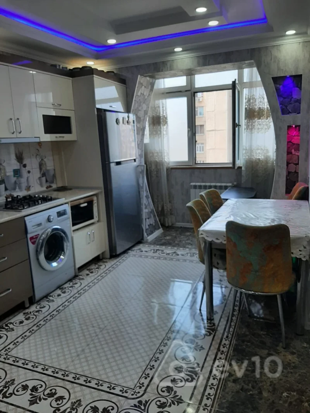 Satılır 2 otaqlı köhnə tikili 55 m²