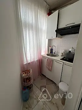Satılır 2 otaqlı köhnə tikili 45 m²