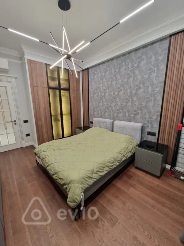 Kirayə verilir 2 otaqlı yeni tikili 65 m²