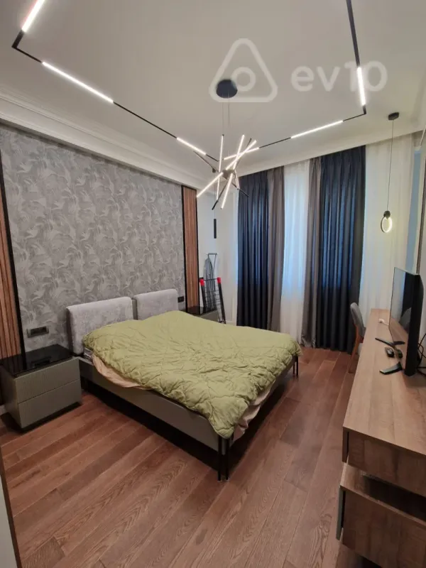Kirayə verilir 2 otaqlı yeni tikili 65 m²