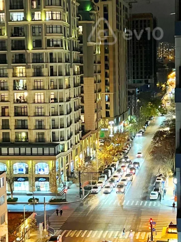 Satılır 4 otaqlı yeni tikili 193 m²