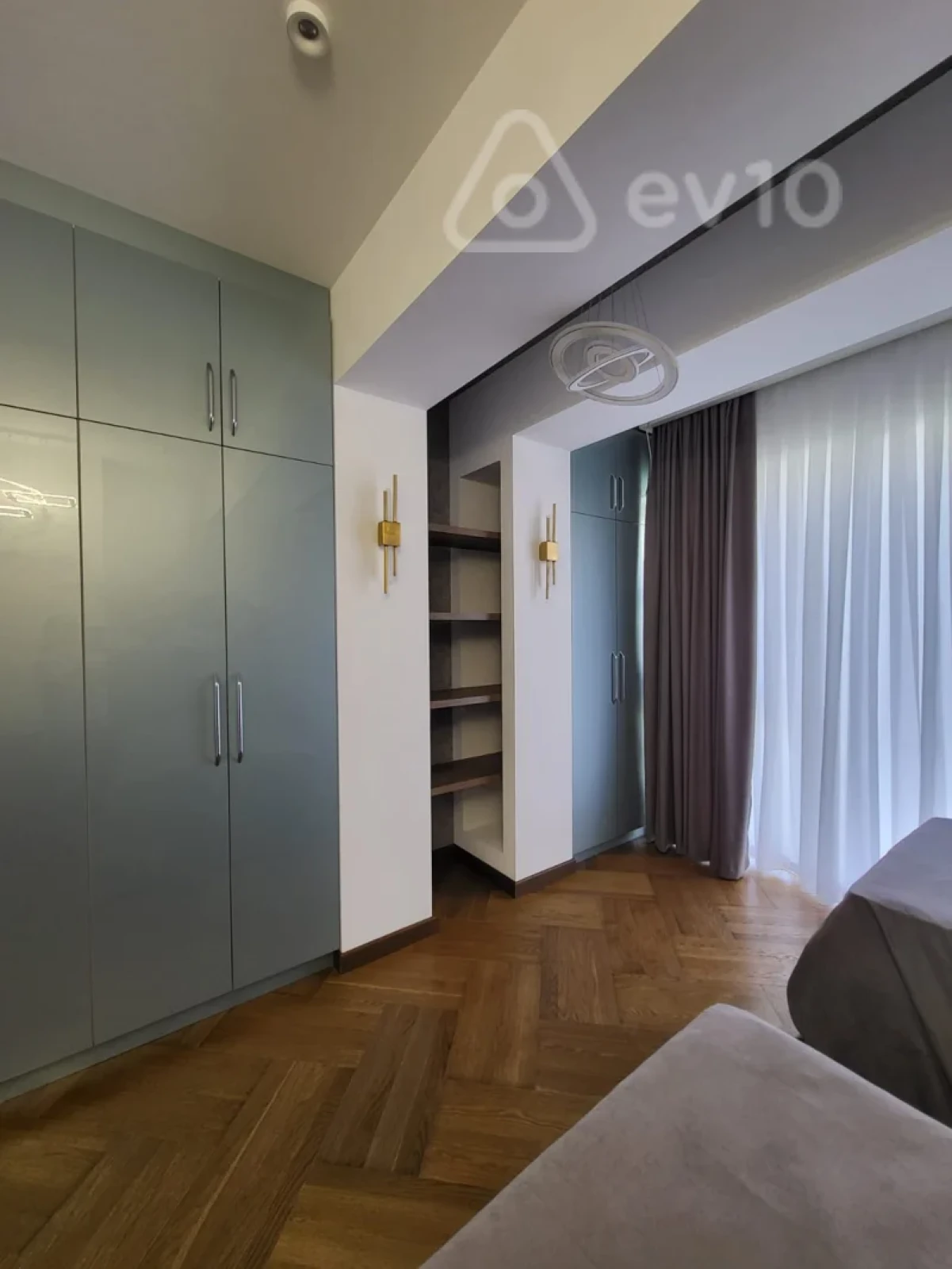 Kirayə verilir 3 otaqlı yeni tikili 110 m²