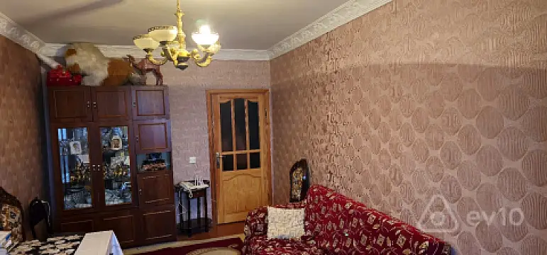 Satılır 5 otaqlı köhnə tikili 120 m²