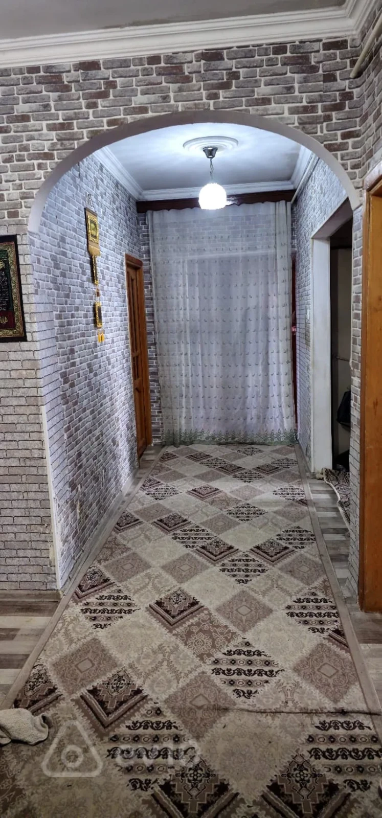 Satılır 5 otaqlı köhnə tikili 120 m²