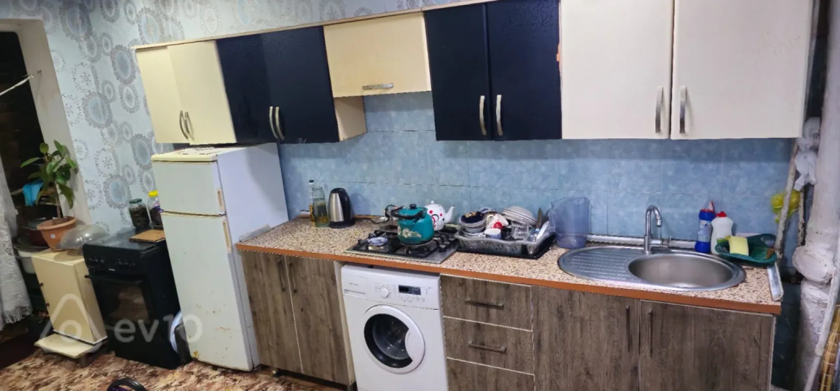 Satılır 5 otaqlı köhnə tikili 120 m²