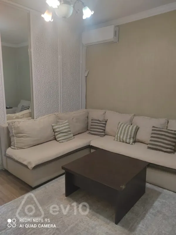 Kirayə verilir 1 otaqlı köhnə tikili 35 m²