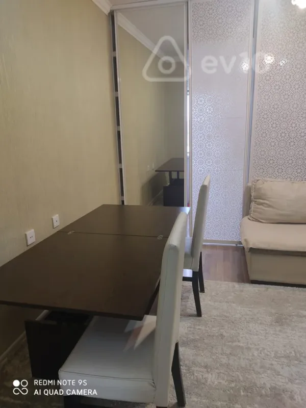 Kirayə verilir 1 otaqlı köhnə tikili 35 m²