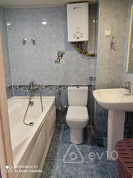 Kirayə verilir 1 otaqlı köhnə tikili 35 m²