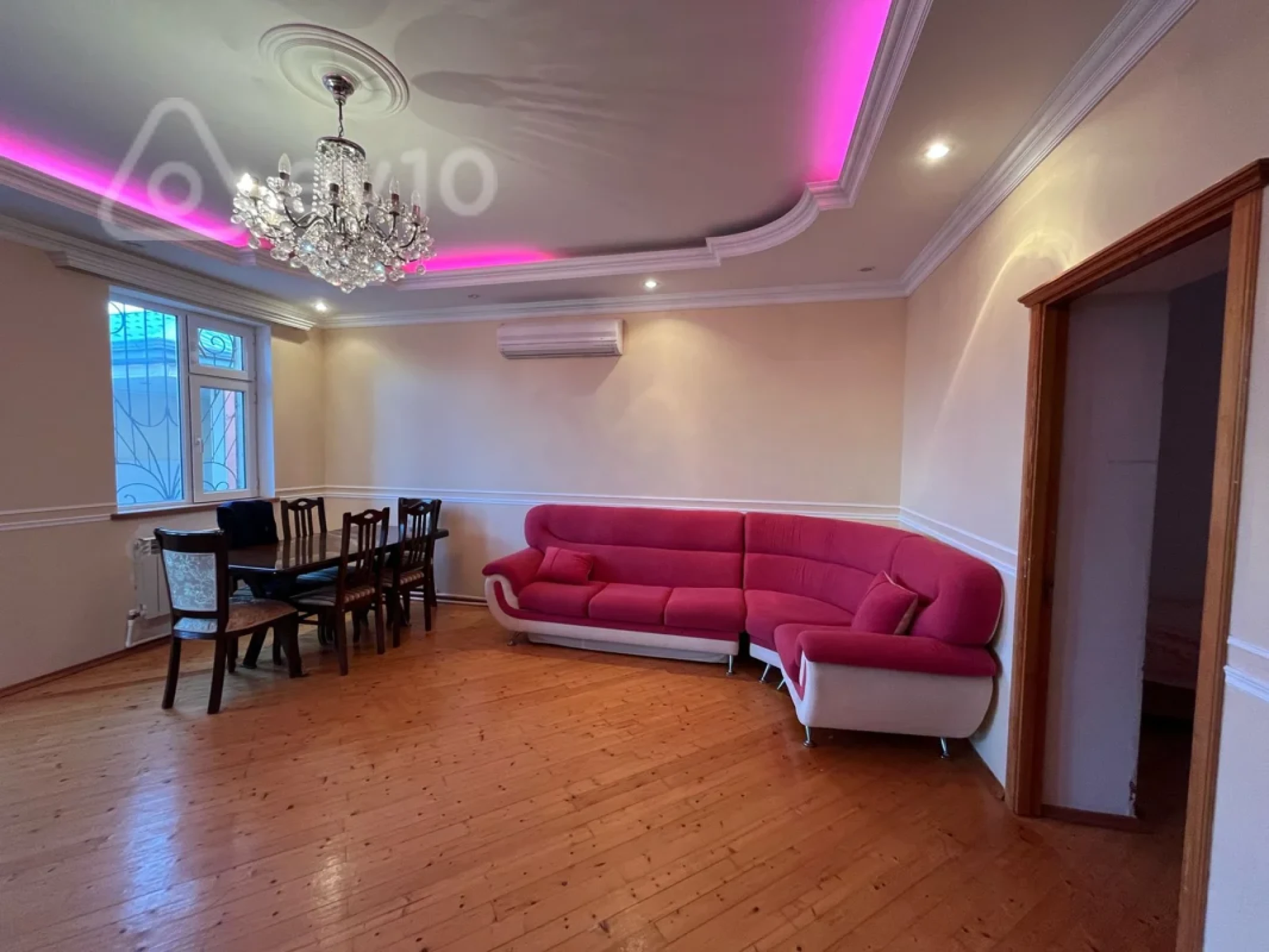 Satılır 7 otaqlı həyət evi 333 m²