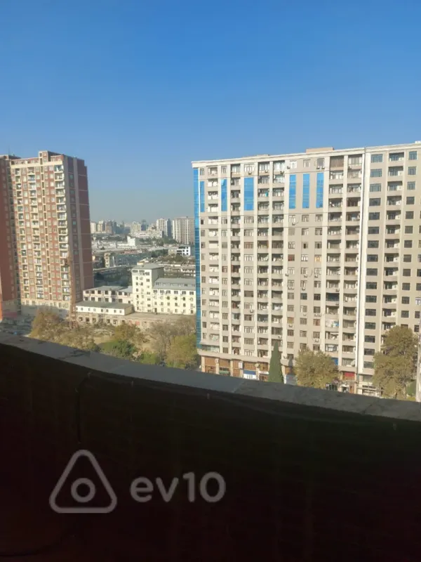 Kirayə verilir 2 otaqlı yeni tikili 80 m²