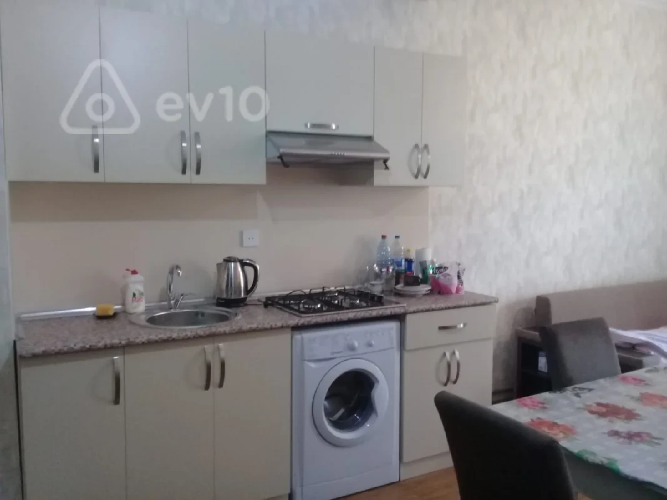 Kirayə verilir 1 otaqlı yeni tikili 20 m²