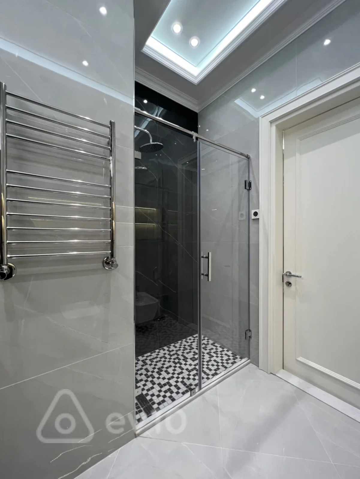 Kirayə verilir 4 otaqlı yeni tikili 210 m²