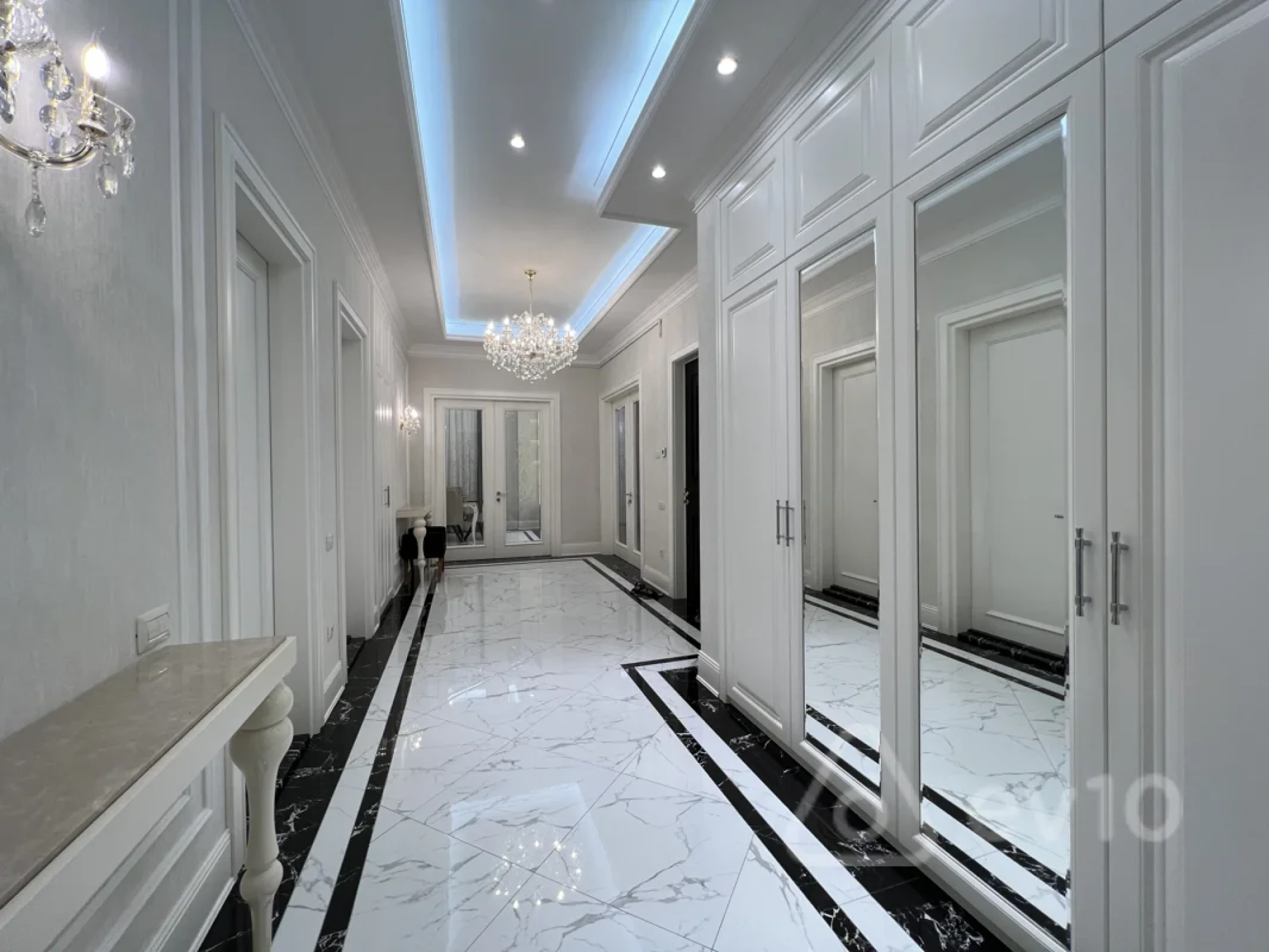 Kirayə verilir 4 otaqlı yeni tikili 210 m²