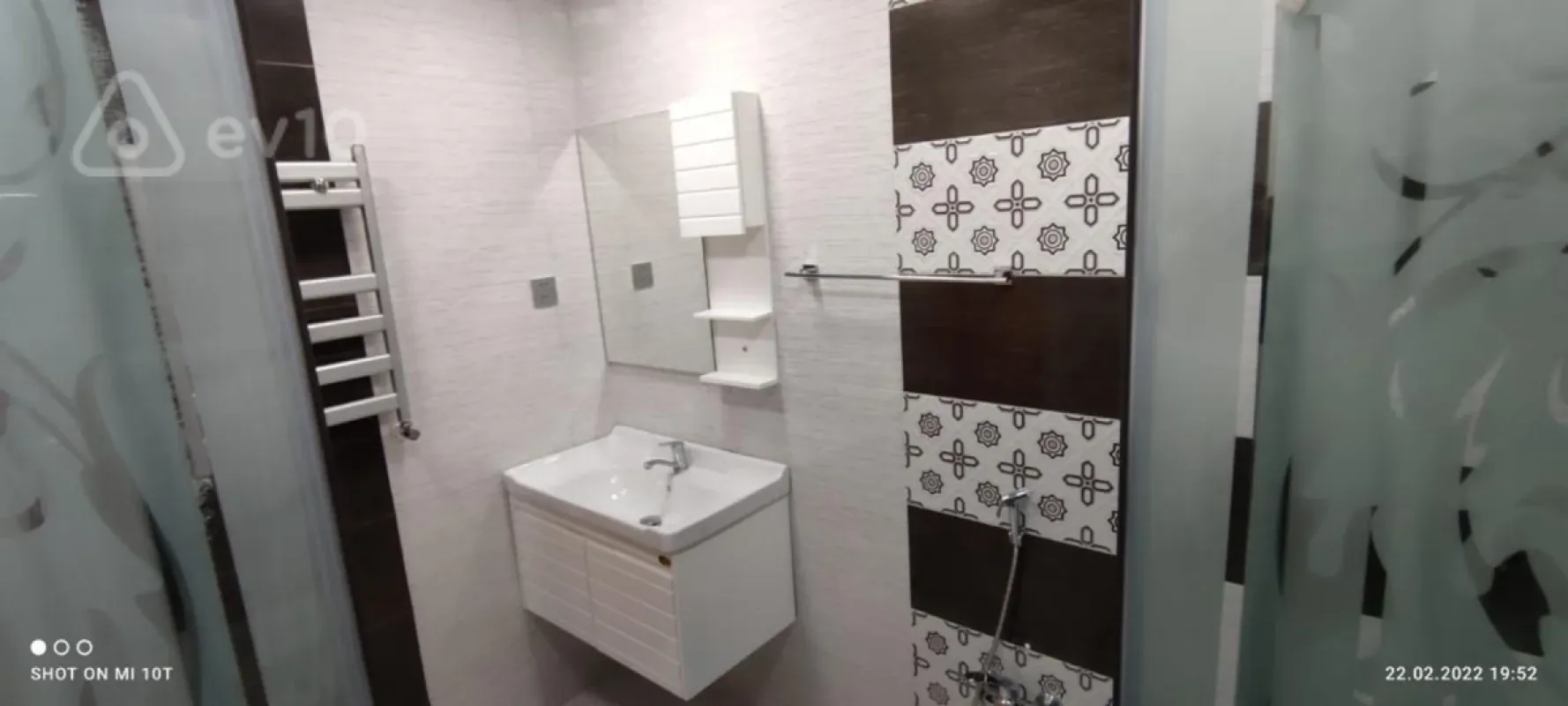 Satılır 2 otaqlı yeni tikili 90 m²