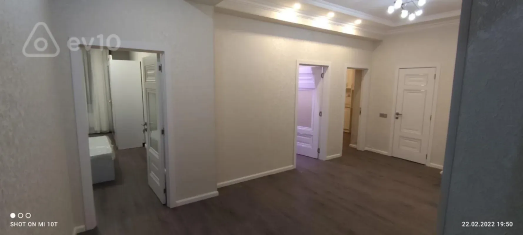 Satılır 2 otaqlı yeni tikili 90 m²