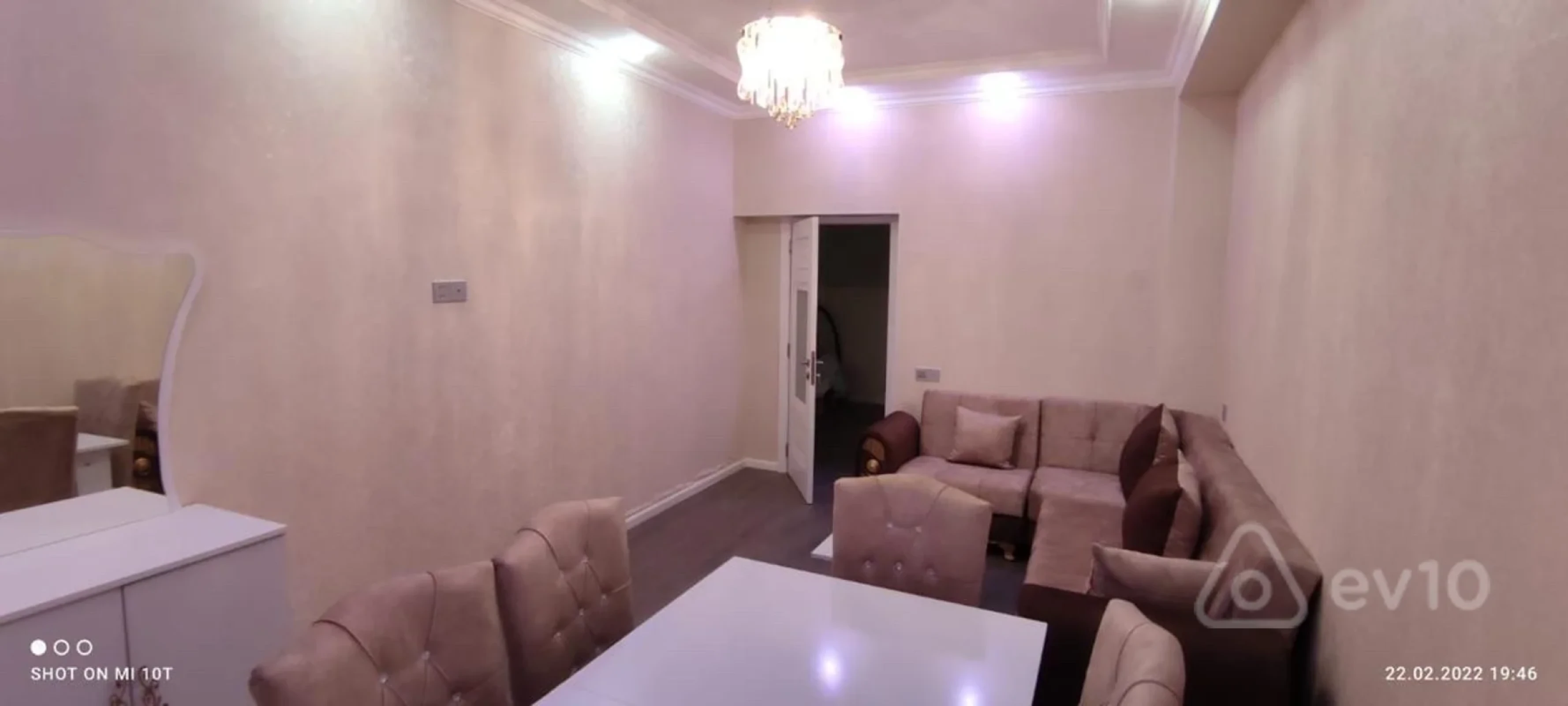 Satılır 2 otaqlı yeni tikili 90 m²