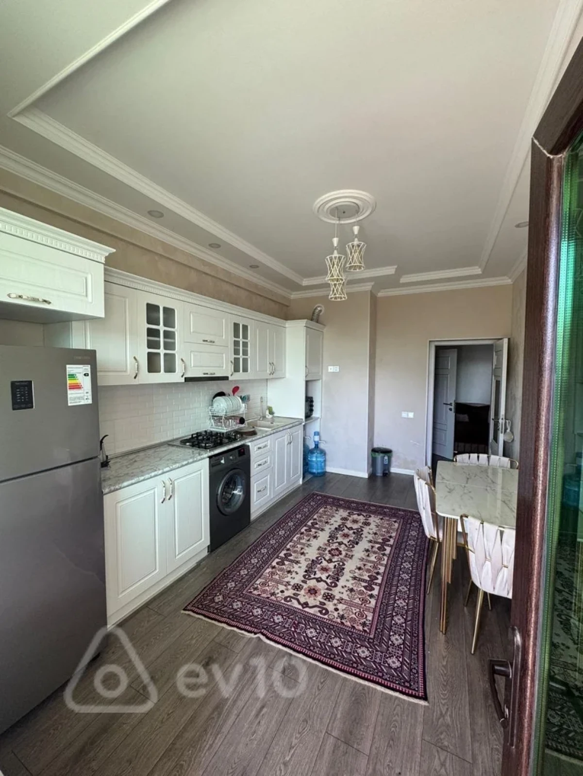 Satılır 2 otaqlı yeni tikili 90 m²